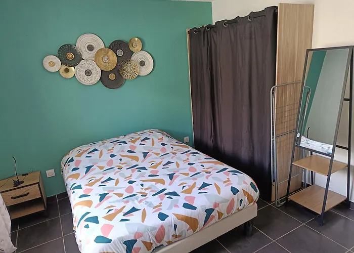 Micro Maison, Refait A Neuf, Spacieux, Agreable
