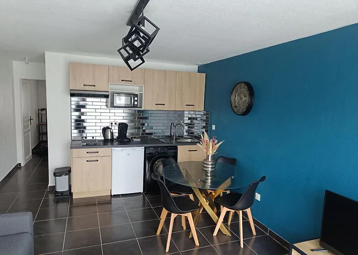 Micro Maison, Refait A Neuf, Spacieux, Agreable